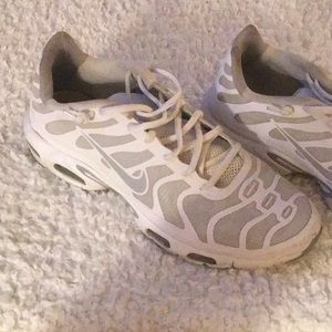 Nike Tn Air Hyperfuse men’s sneaker white